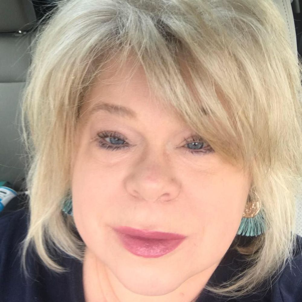 Meet your Posher, Bettina